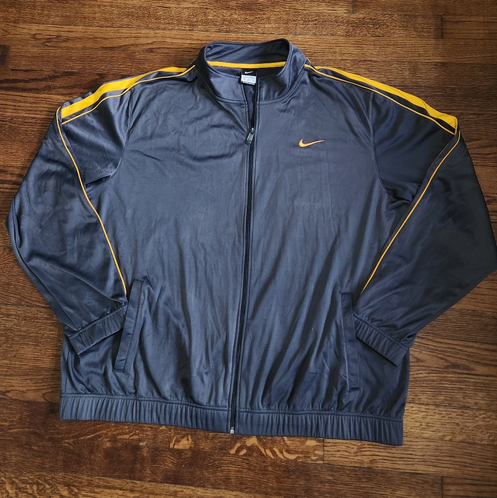 Nike Sweater